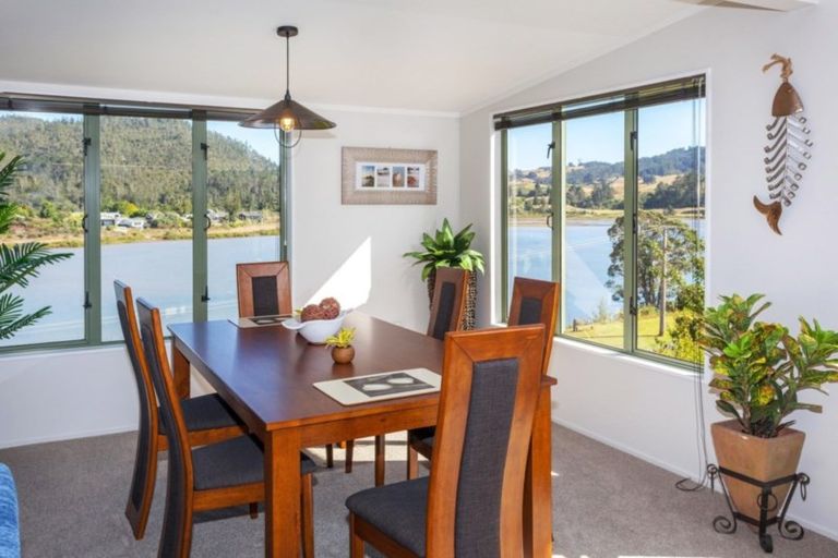 Photo of property in 30 Pepe Road, Tairua, 3508