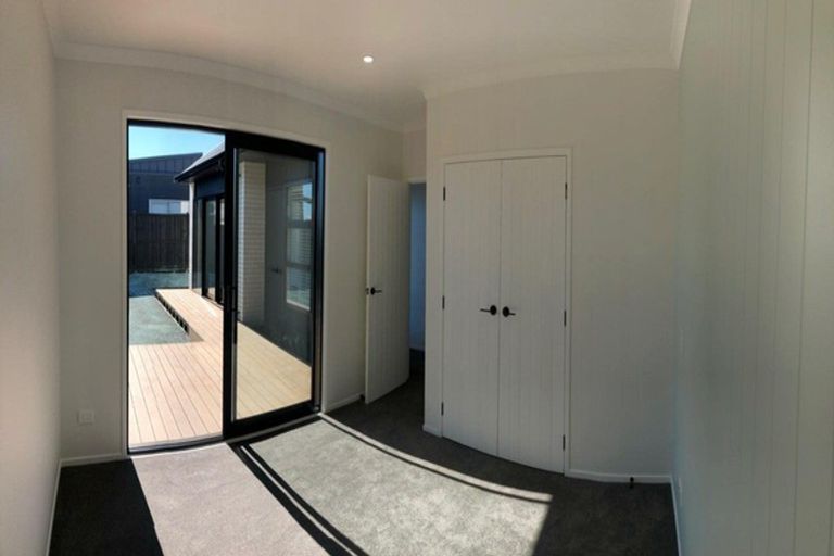 Photo of property in 10 Fetter Lane, Paerata, 2124