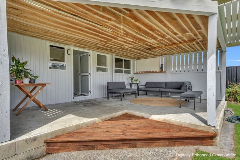 Photo of property in 13 Mangarau Crescent, Havelock North, 4130