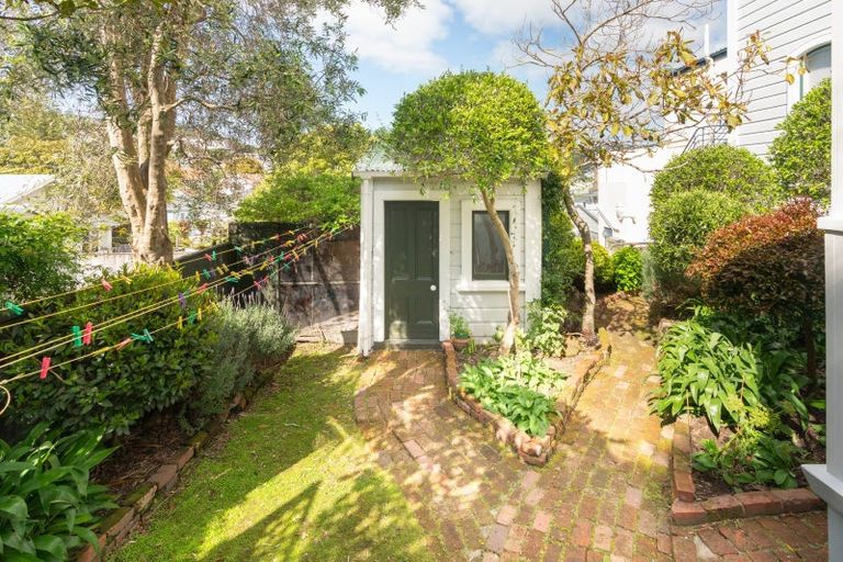 Photo of property in 91 Brougham Street, Mount Victoria, Wellington, 6011