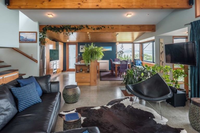 Photo of property in 115 The Parade, Paekakariki, 5034