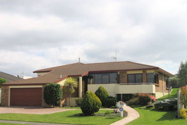 Photo of property in 52 Plateau Heights, Mount Maunganui, 3116