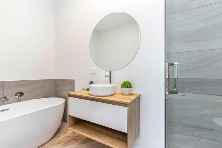 Photo of property in 4/8 Bennett Road, Pakuranga, Auckland, 2010