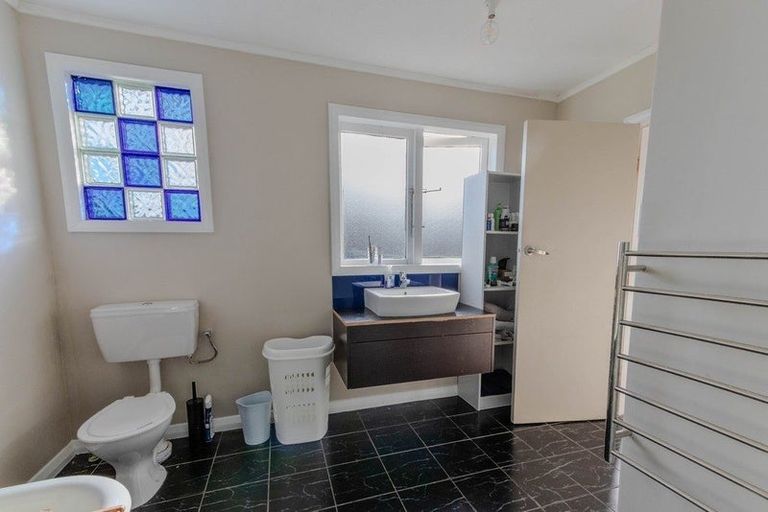 Photo of property in 36 Konini Street, Tawhero, Whanganui, 4501