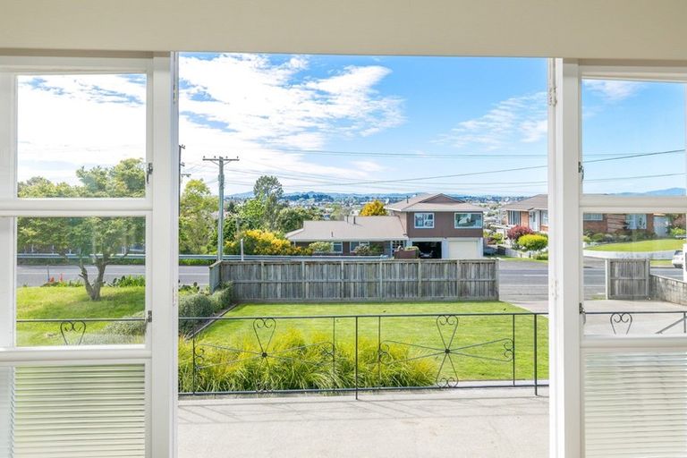 Photo of property in 53 Newcastle Road, Dinsdale, Hamilton, 3204