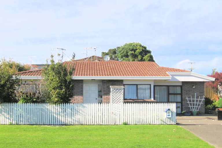 Photo of property in 2 Wickham Place, Hairini, Tauranga, 3112