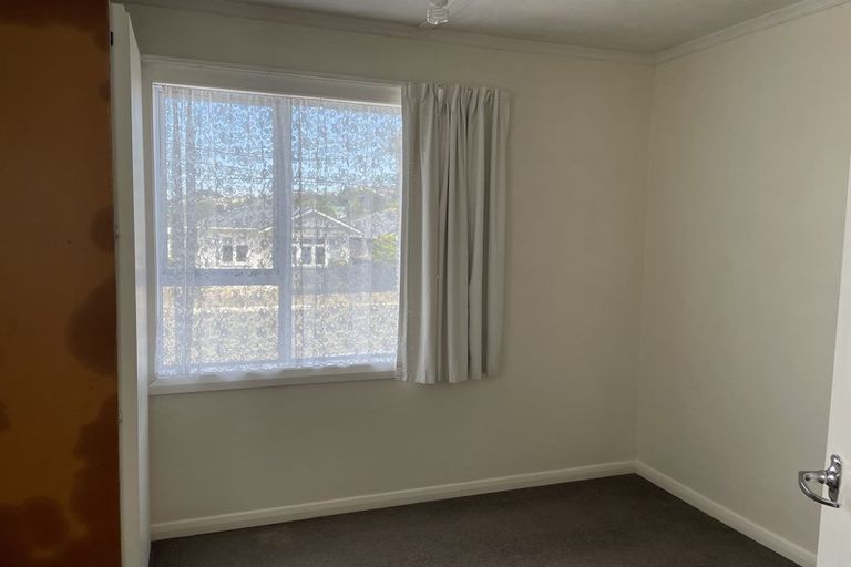 Photo of property in 55 Endeavour Street, Lyall Bay, Wellington, 6022