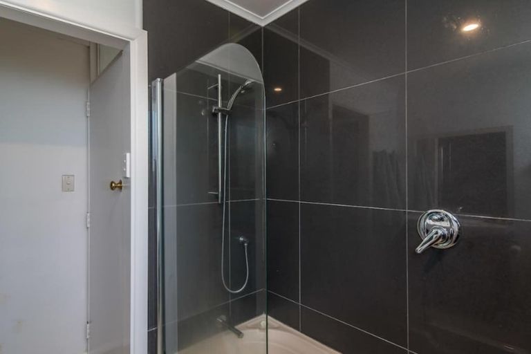 Photo of property in 4 Gavin Road, Raumati Beach, Paraparaumu, 5032