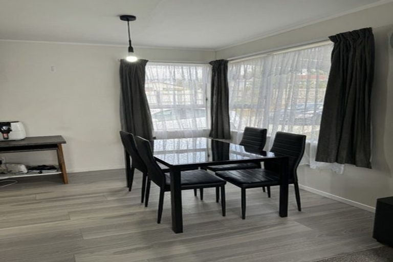 Photo of property in 1 Starling Place, Ranui, Auckland, 0612