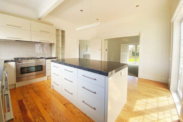 Photo of property in 8 Bracken Avenue, Takapuna, Auckland, 0622