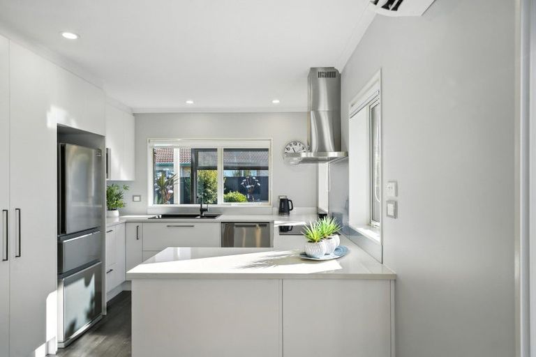 Photo of property in 30 Rowse Street, Rangiora, 7400