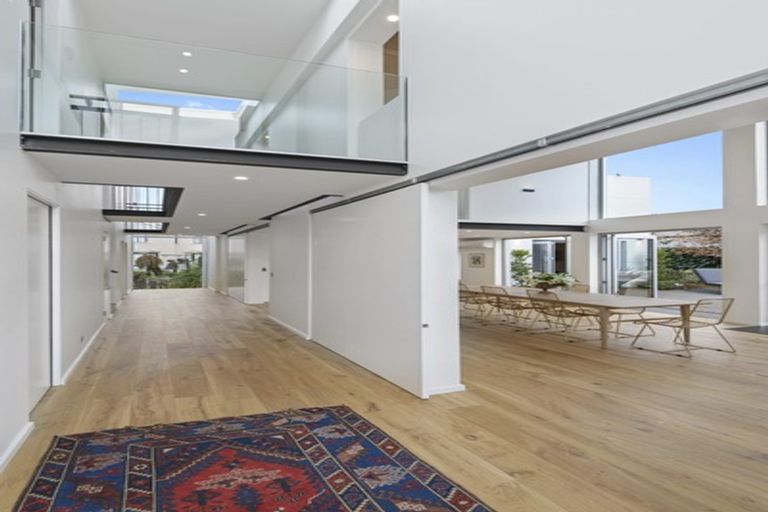 Photo of property in 100 Glandovey Road, Fendalton, Christchurch, 8052