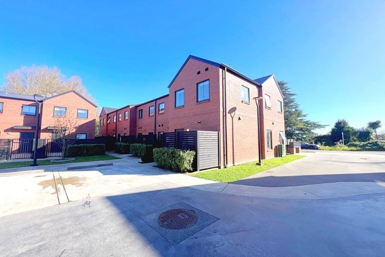 Photo of property in 2 Pippa Lane, Rolleston, 7614