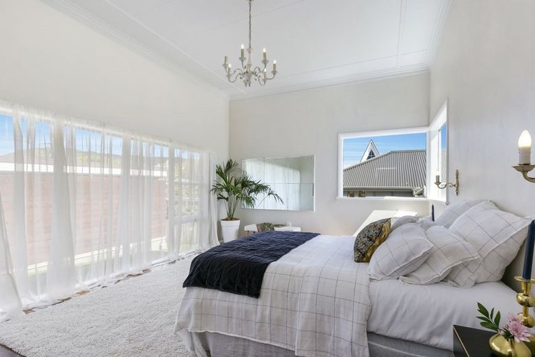 Photo of property in 198 Karori Road, Karori, Wellington, 6012