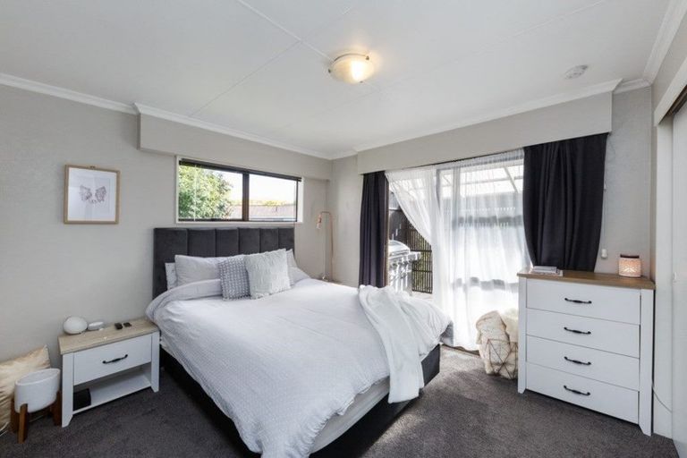 Photo of property in 17b Cecil Place, Cloverlea, Palmerston North, 4412