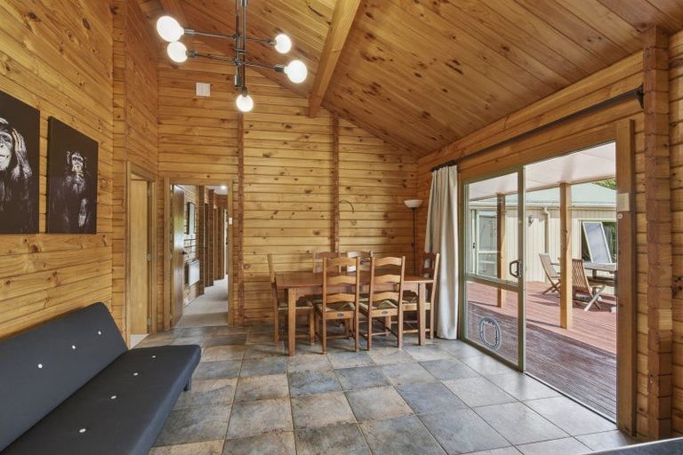 Photo of property in 280 Corbett Road, Paraite, New Plymouth, 4373