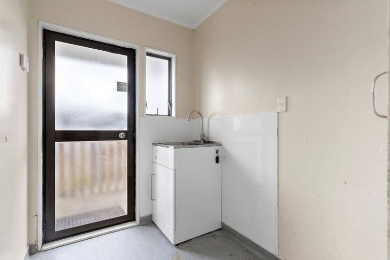 Photo of property in 1/12 Templeton Place, Clendon Park, Auckland, 2103