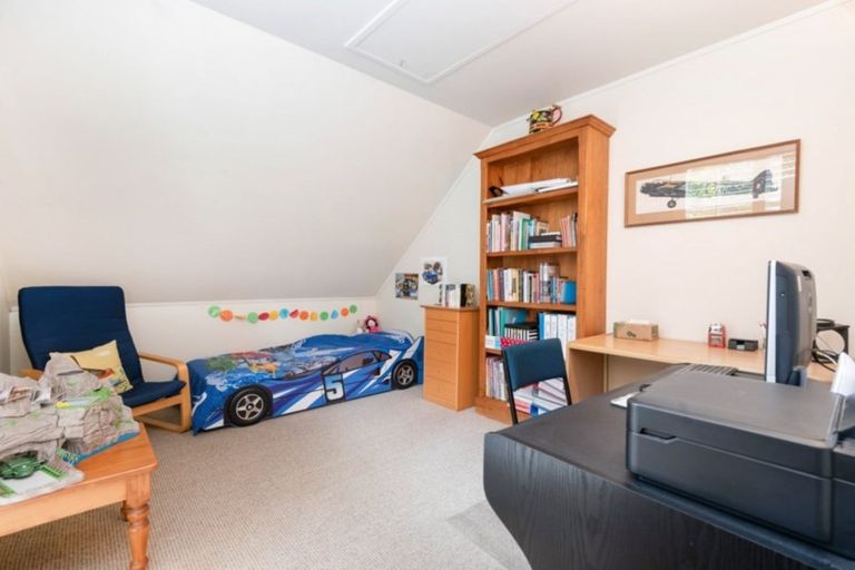 Photo of property in 124a Sandspit Road, Shelly Park, Auckland, 2014