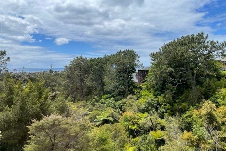 Photo of property in 8 Dalmeny Close, Murrays Bay, Auckland, 0630