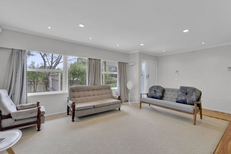 Photo of property in 2 Carrington Avenue, Hillcrest, Hamilton, 3216