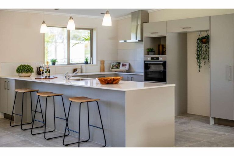 Photo of property in 9 Okura Drive, Kerikeri, 0230