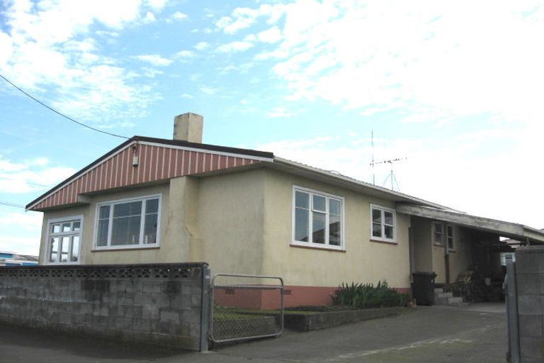 Photo of property in 490 Heads Road, Castlecliff, Whanganui, 4501