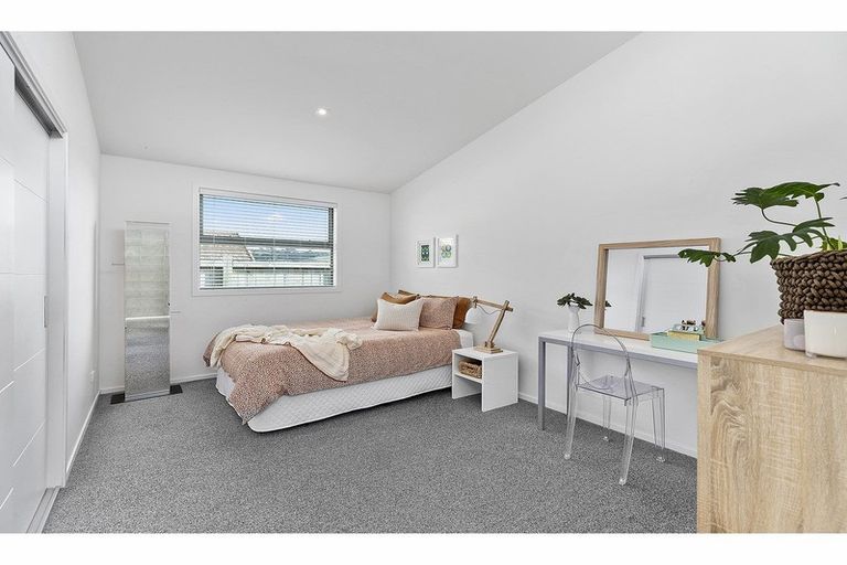 Photo of property in 13 Semaphore Lane, Whitby, Porirua, 5024