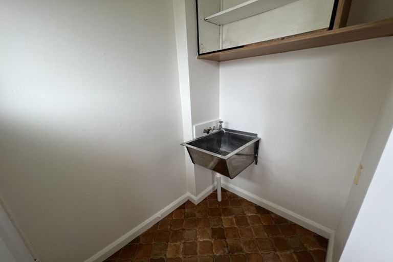 Photo of property in 22ab Milson Line, Roslyn, Palmerston North, 4414