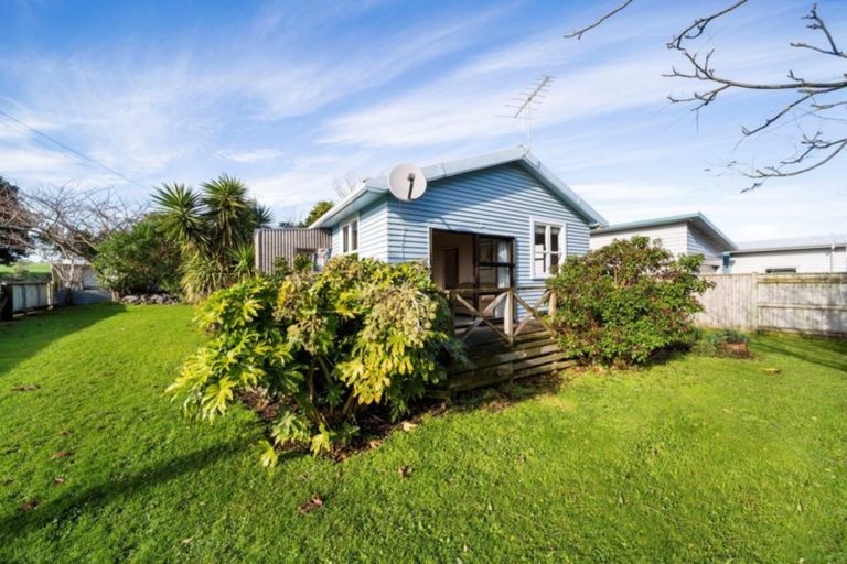 Photo of property in 11 Kepa Street, Ohawe, Hawera, 4671