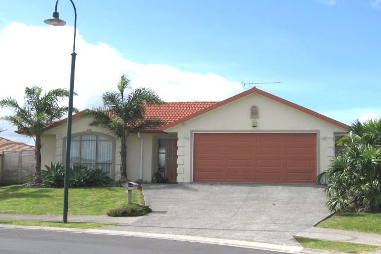 Photo of property in 24 Arlose Place, Westgate, Auckland, 0614