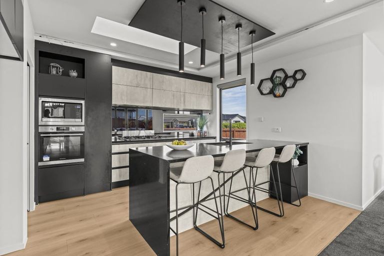 Photo of property in 5 Skibbereen Drive, Halswell, Christchurch, 8025