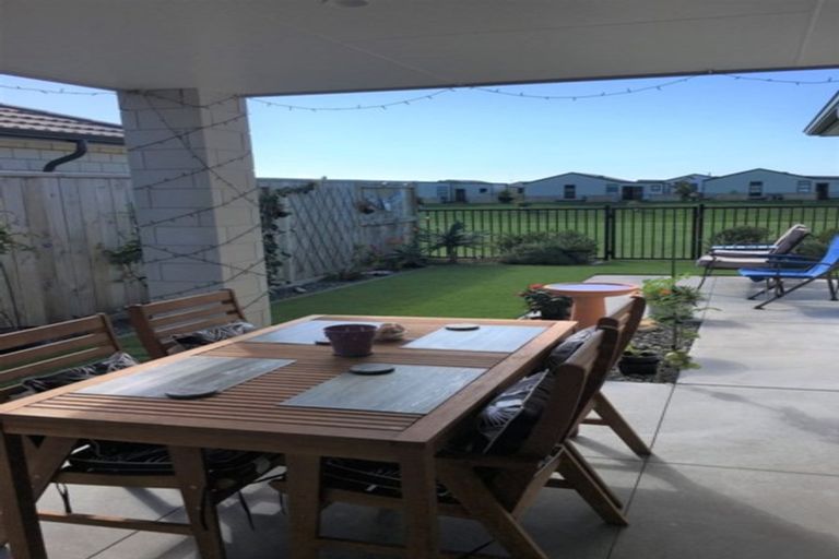 Photo of property in 16 Fuller Street, Papamoa Beach, Papamoa, 3118