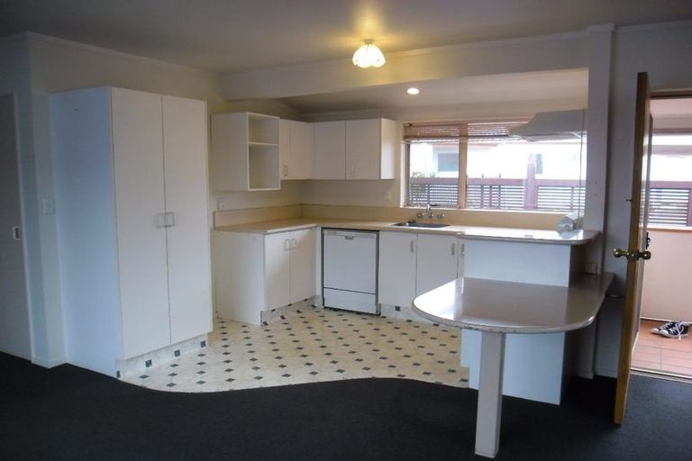 Photo of property in 176 Charles Street, Westshore, Napier, 4110