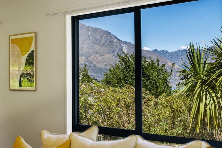Photo of property in 20b Watts Road, Fernhill, Queenstown, 9300