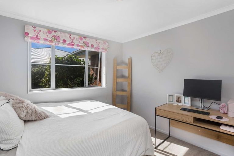 Photo of property in 31a Mataroa Place, Parklands, Christchurch, 8083