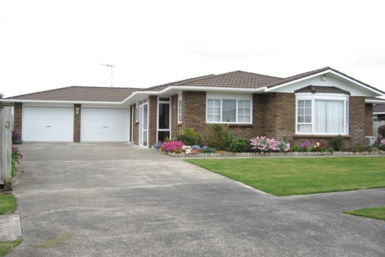 Photo of property in 1 Saint Helens Place, Tawhero, Whanganui, 4501