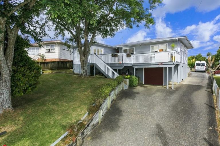 Photo of property in 6 Japonica Drive, Beach Haven, Auckland, 0626