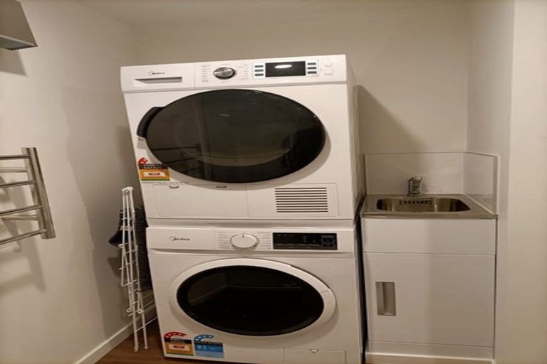 Photo of property in 5/45 Cessna Crescent, Mangere, Auckland, 2022