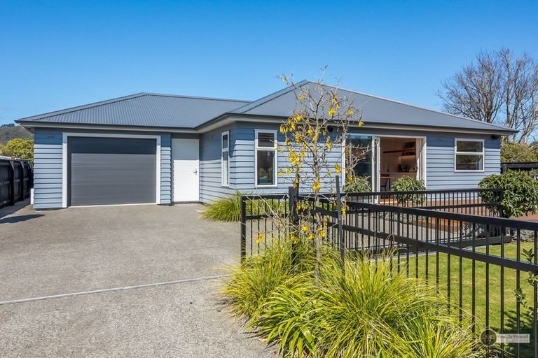 Photo of property in 972a High Street, Avalon, Lower Hutt, 5011