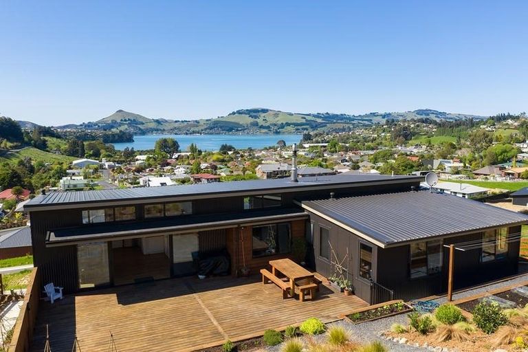 Photo of property in 16 Glendermid Close, Sawyers Bay, Port Chalmers, 9023