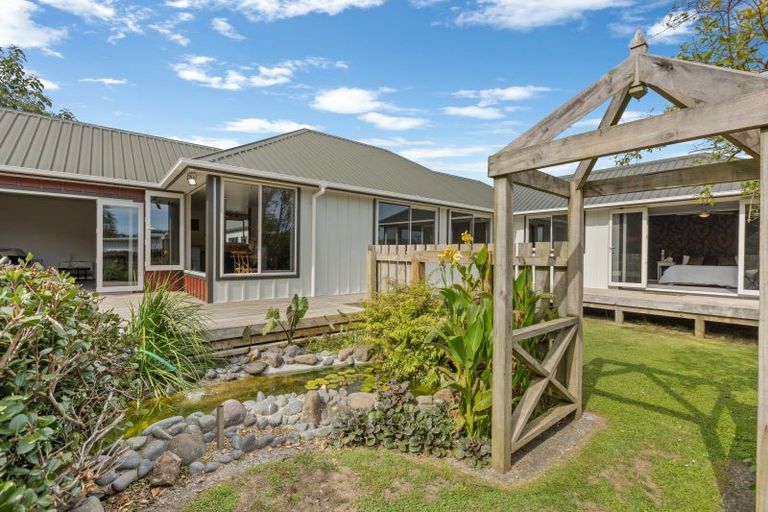 Photo of property in 53a Lismore Street, Merrilands, New Plymouth, 4312