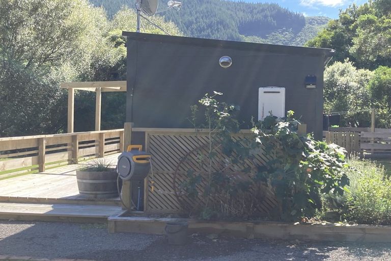 Photo of property in 1/1100a Coast Road, Wainuiomata Coast, Lower Hutt, 5373