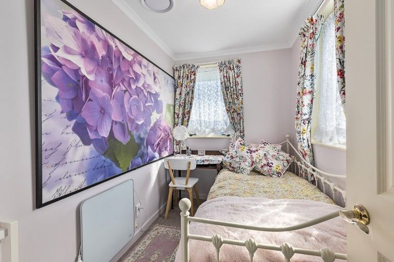 Photo of property in 15a Tukanae Street, Strathmore Park, Wellington, 6022