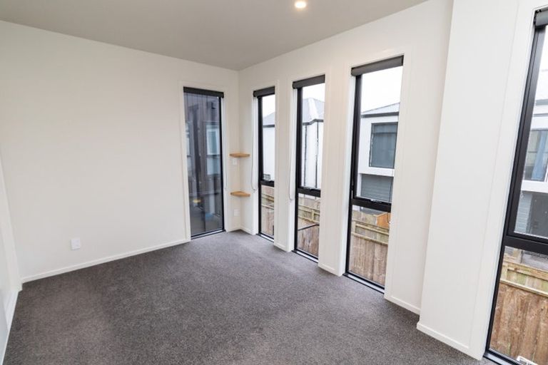 Photo of property in 4/24 Fitzherbert Road, Wainuiomata, Lower Hutt, 5014