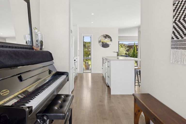 Photo of property in 62 Sherwin Avenue, Albert Town, Wanaka, 9305