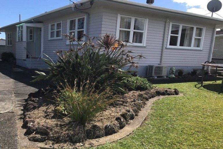 Photo of property in 58 Kokich Crescent, Onerahi, Whangarei, 0110