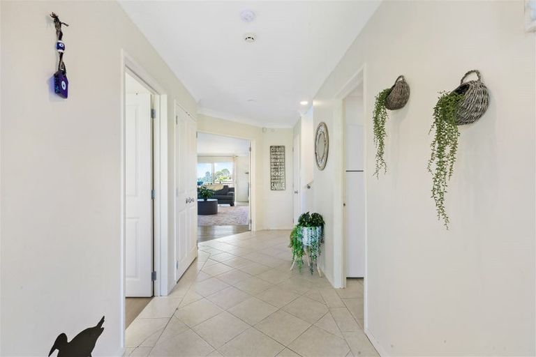 Photo of property in 1177 Whangaparaoa Road, Gulf Harbour, Whangaparaoa, 0930