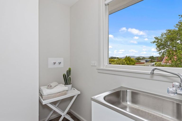 Photo of property in 11 Glenrowan Avenue, Avondale, Christchurch, 8061