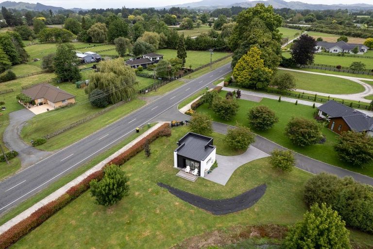 Photo of property in 1/45 Saint Kilda Road, Cambridge, 3434