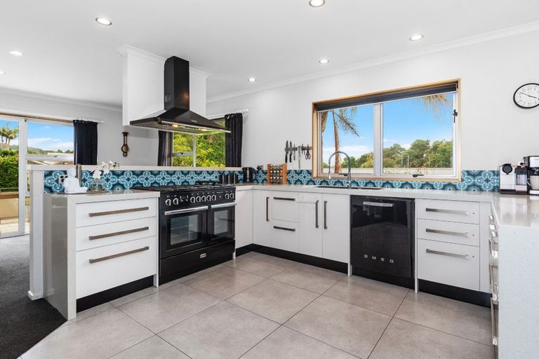 Photo of property in 17 Kotare Crescent, Maunu, Whangarei, 0110